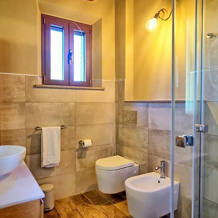 Massimiliano By Posarellivillas Volterra